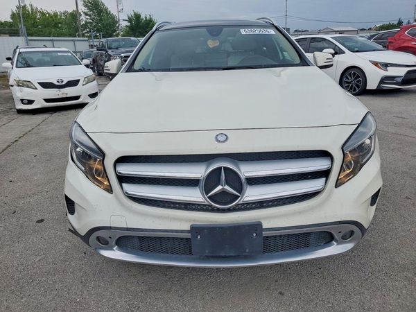 2017 MERCEDES-BENZ GLA