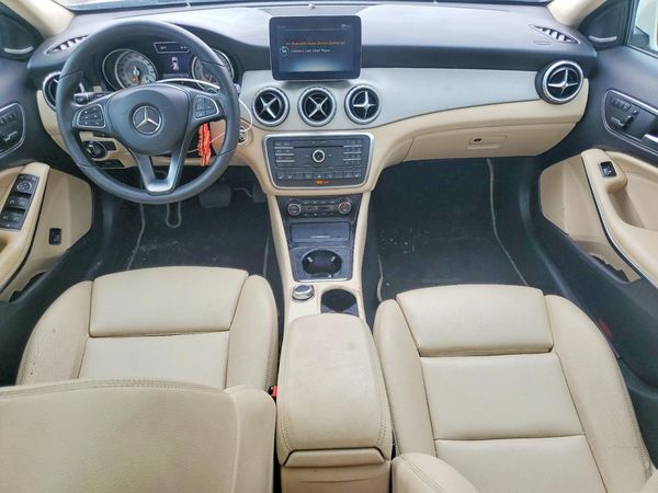 2017 MERCEDES-BENZ GLA