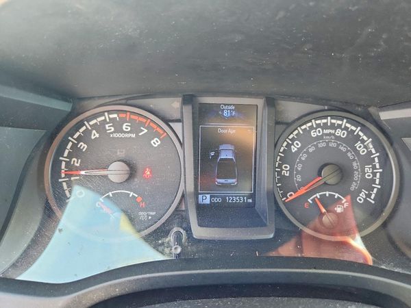 2020 TOYOTA TACOMA SR5