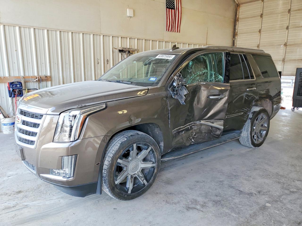 2016 CADILLAC ESCALADE Luxury