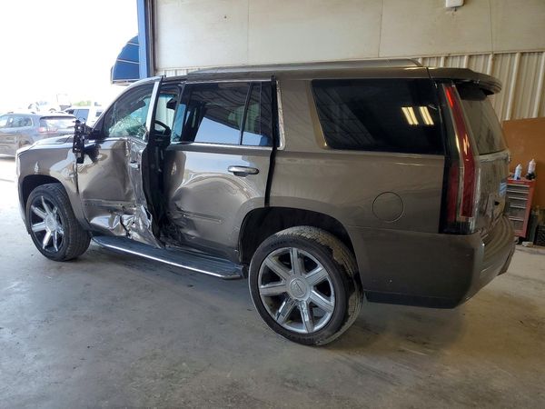 2016 CADILLAC ESCALADE Luxury