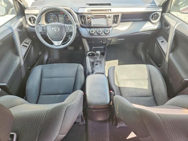 2017 TOYOTA RAV4 LE