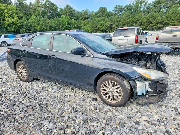 2017 TOYOTA CAMRY