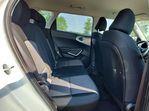 2025 KIA SOUL LX, S