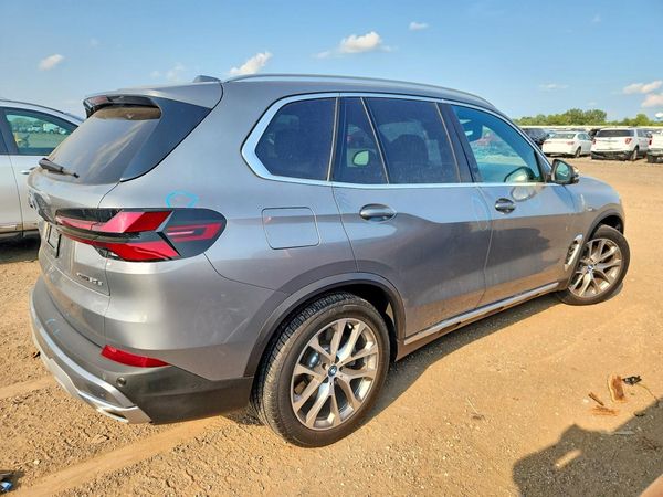 2024 BMW X5 xDrive50e
