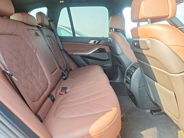 2024 BMW X5 xDrive50e