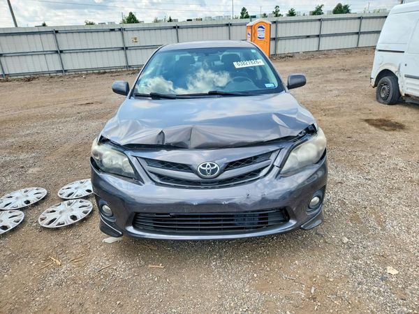 2013 TOYOTA COROLLA