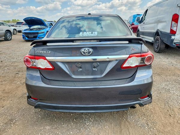 2013 TOYOTA COROLLA