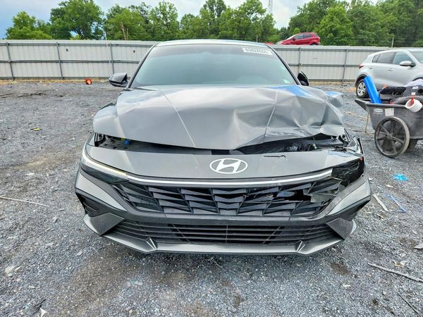 2025 HYUNDAI ELANTRA
