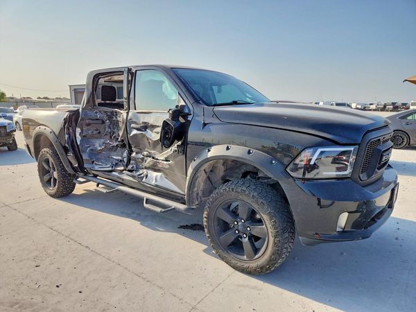 2016 RAM 1500 ST