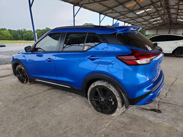 2024 NISSAN KICKS SR