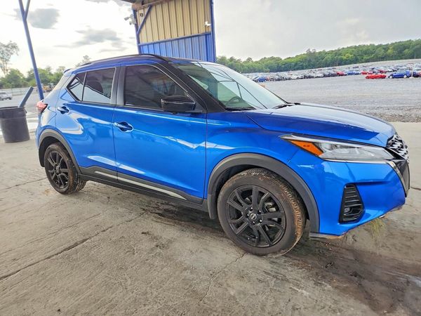 2024 NISSAN KICKS SR
