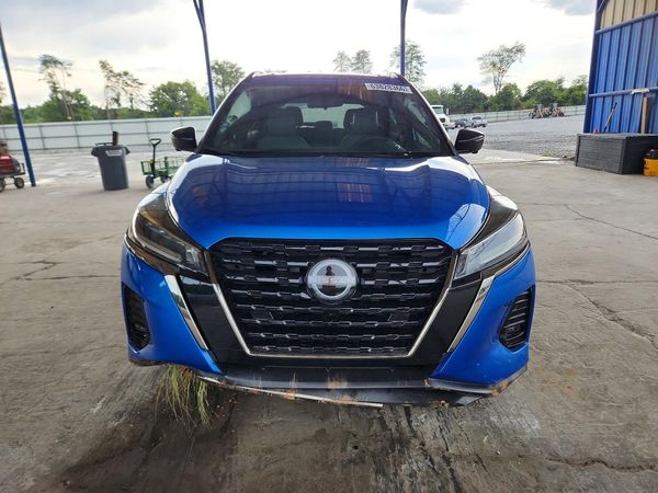 2024 NISSAN KICKS SR