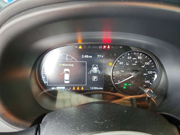 2024 NISSAN KICKS SR