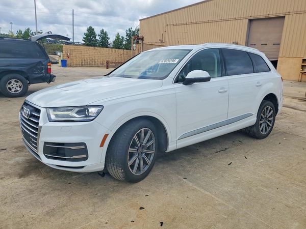 2018 AUDI Q7 quattro Premium Plus