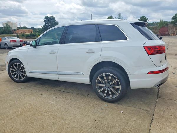 2018 AUDI Q7 quattro Premium Plus