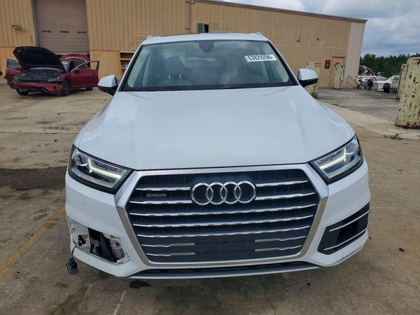 2018 AUDI Q7 quattro Premium Plus