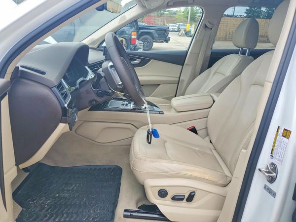 2018 AUDI Q7 quattro Premium Plus