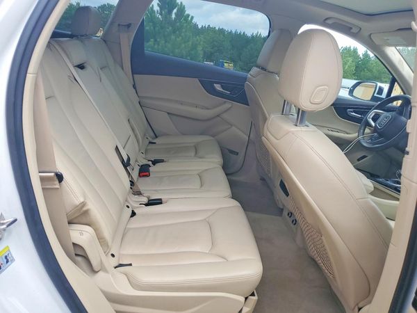 2018 AUDI Q7 quattro Premium Plus