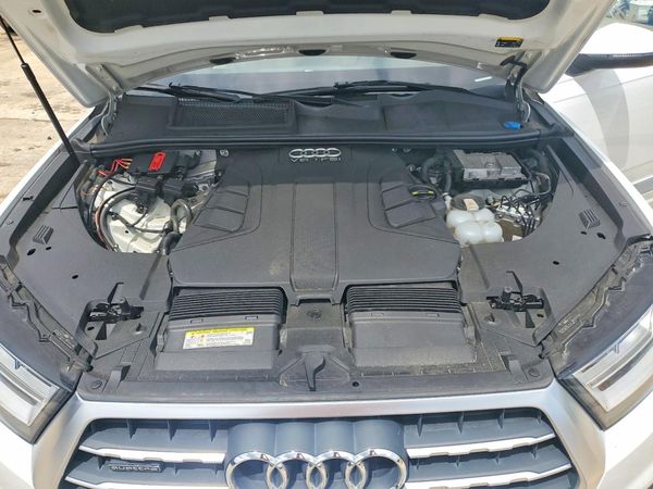 2018 AUDI Q7 quattro Premium Plus