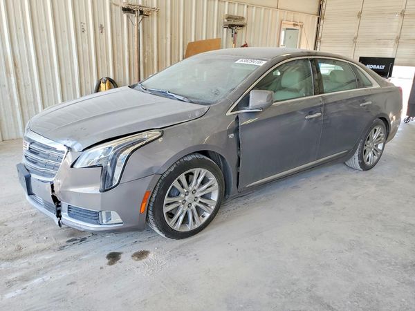 2018 CADILLAC XTS Luxury
