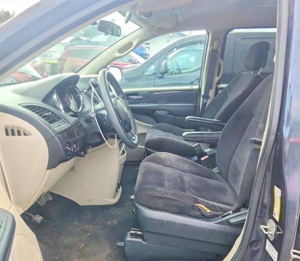 2014 DODGE GRAND CARAVAN SE