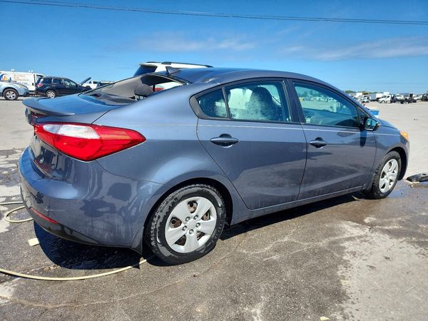 2015 KIA FORTE