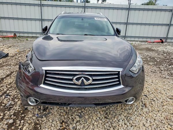 2015 INFINITI QX70