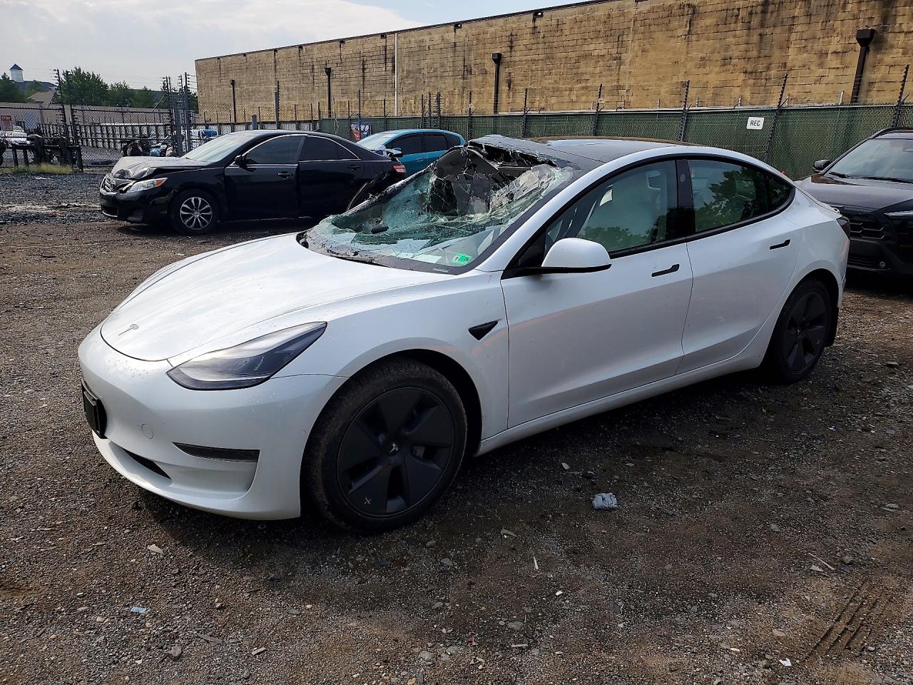 2022 TESLA MODEL 3