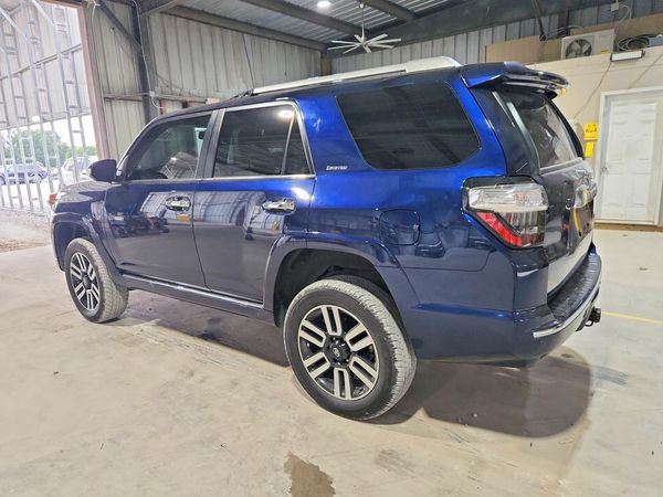 2022 TOYOTA 4RUNNER Limited