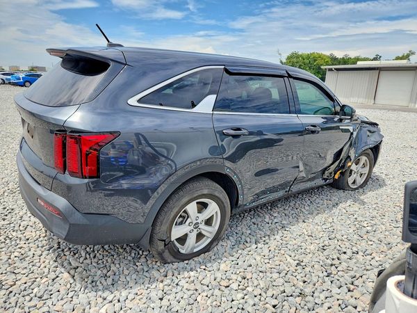 2023 KIA SORENTO