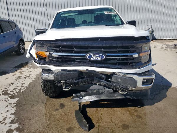 2025 FORD F150 XLT
