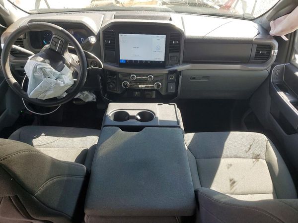 2025 FORD F150 XLT