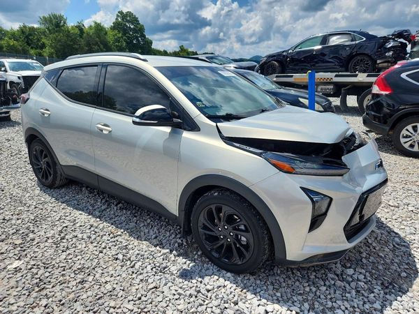 2022 CHEVROLET BOLT EUV LT