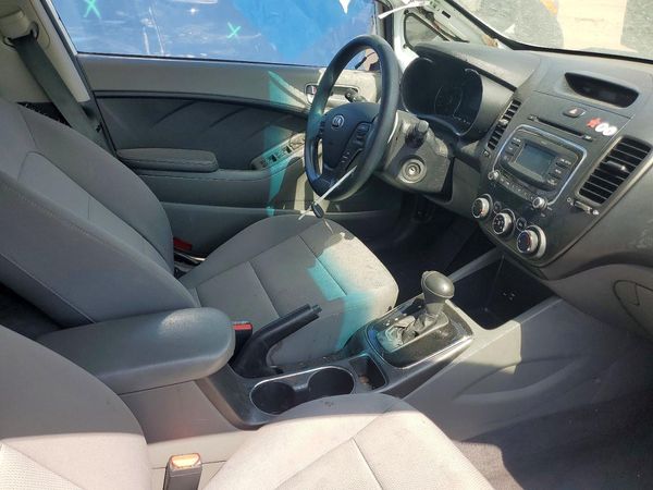 2017 KIA FORTE LX Base