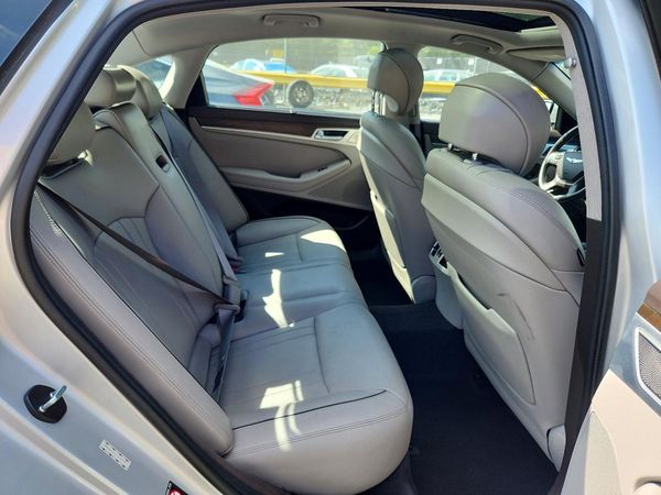 2018 GENESIS G80