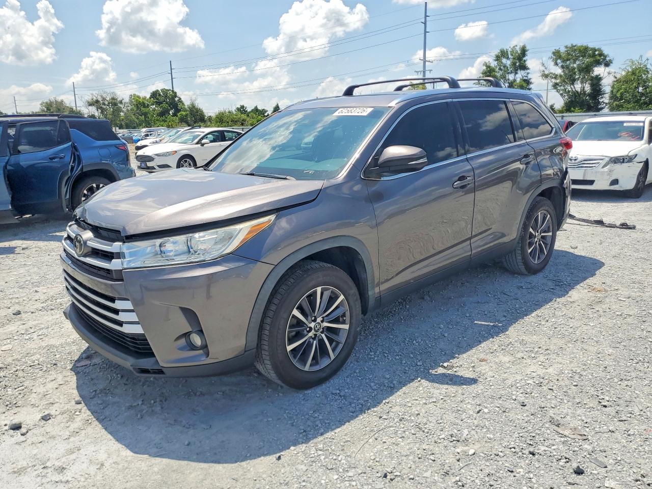 2019 TOYOTA HIGHLANDER