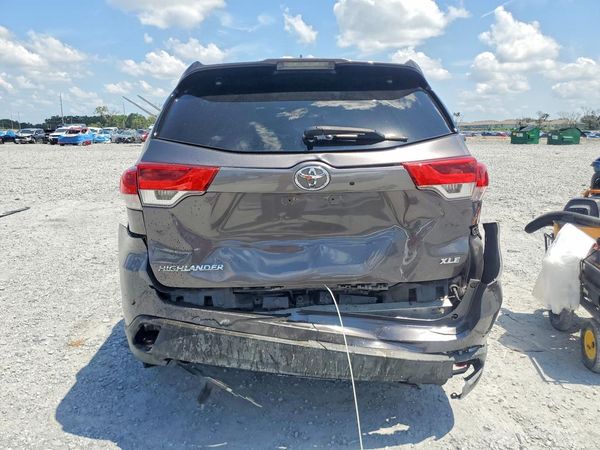 2019 TOYOTA HIGHLANDER