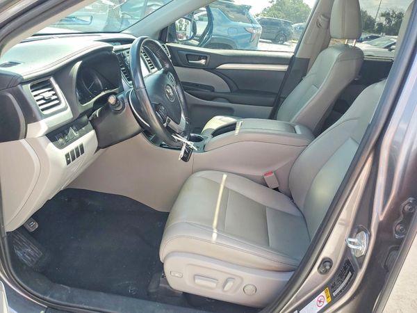 2019 TOYOTA HIGHLANDER