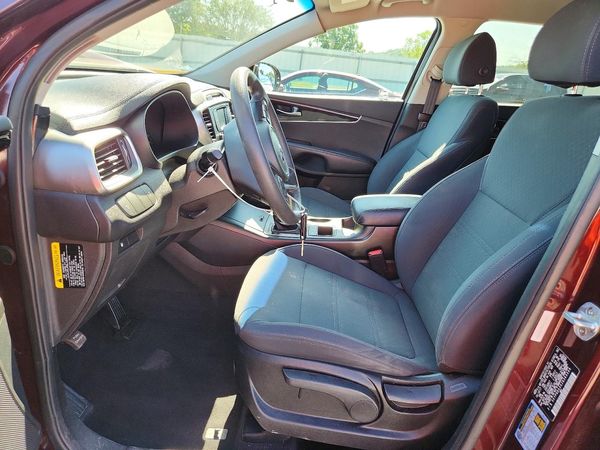 2018 KIA SORENTO L, LX