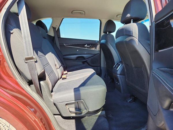 2018 KIA SORENTO L, LX