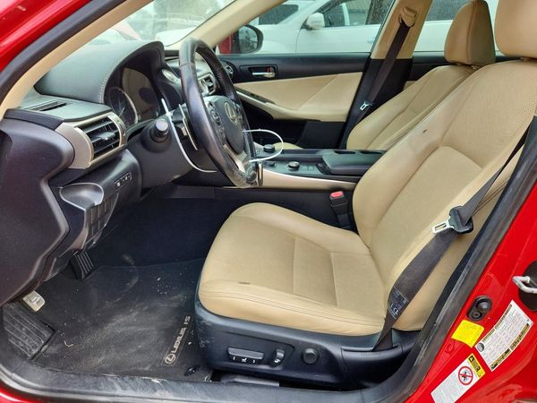 2016 LEXUS IS