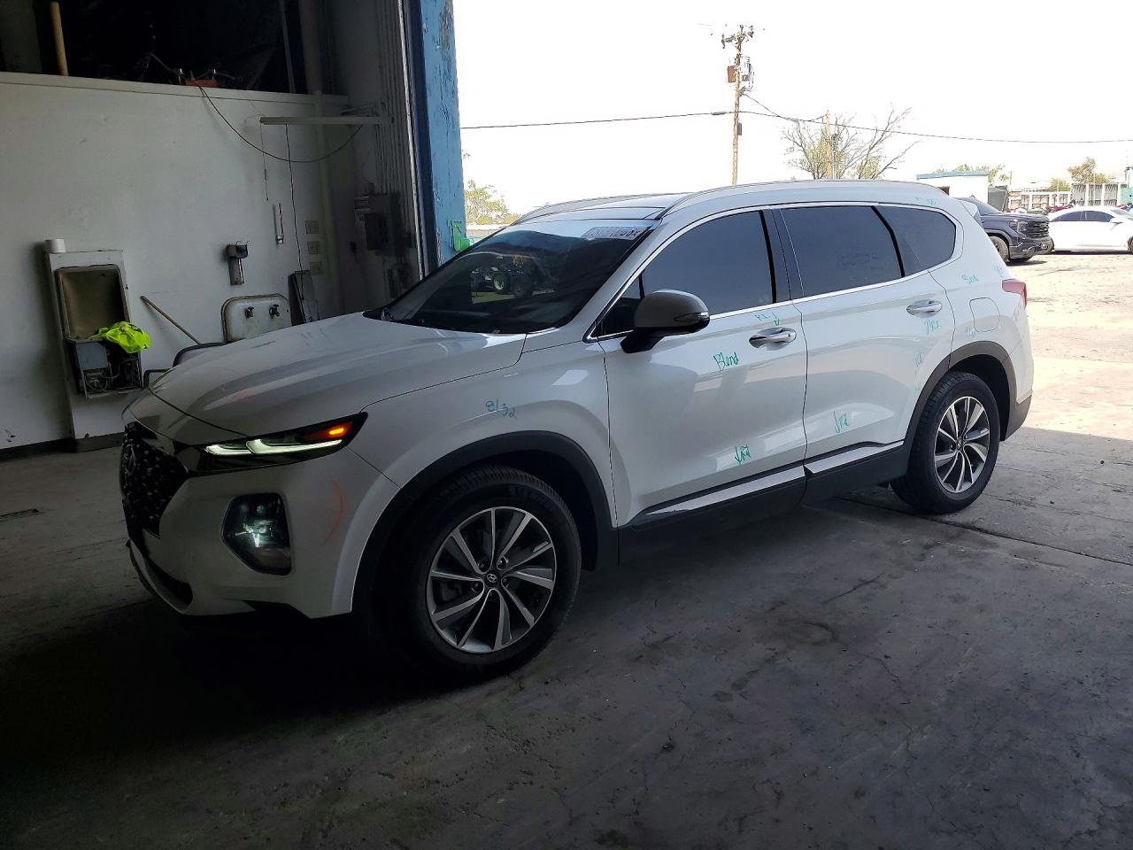 2020 HYUNDAI SANTA FE Limited — Front 3/4
