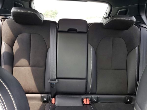 2021 VOLVO XC40 R-Design