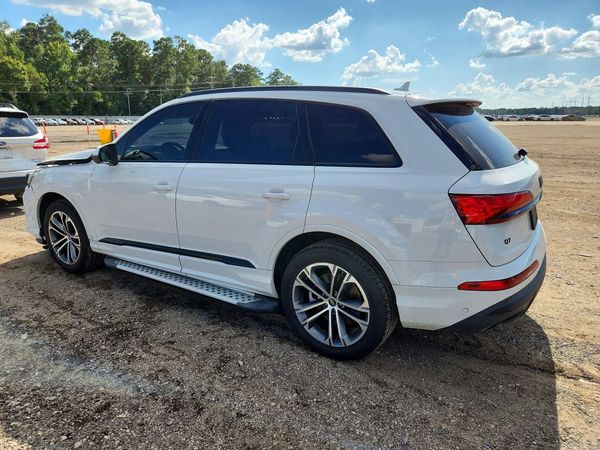 2025 AUDI Q7 quattro Premium Plus