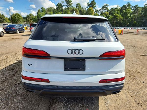 2025 AUDI Q7 quattro Premium Plus