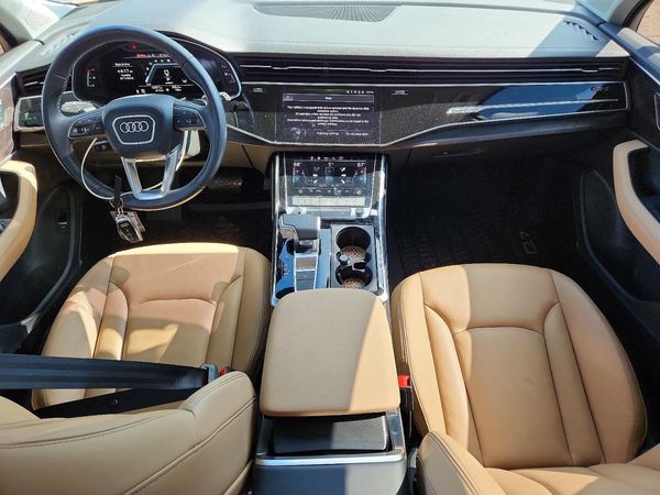 2025 AUDI Q7 quattro Premium Plus
