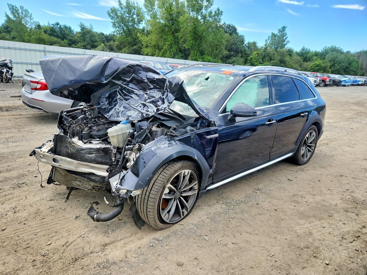 2018 AUDI A4 Premuim — Front 3/4
