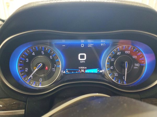 2019 CHRYSLER 300