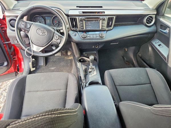 2017 TOYOTA RAV4 XLE